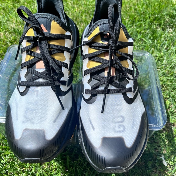 adidas Women's Sneakers - Black and Yellow - Picture 2 of 8